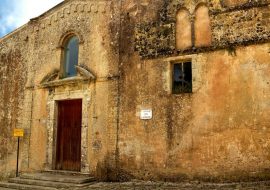 Iglesia y Convento Del Carmine